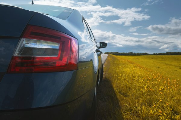 Achat voiture occasion ou loa : lequel choisir pour vous ?